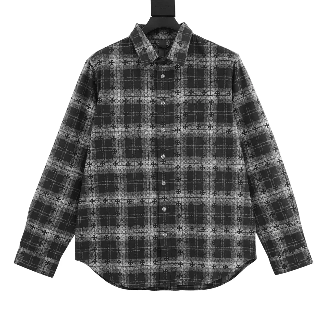 P240 Model No. Y630 CHROME HEARTS/CHROOME HEARTS CH All-over printed dark flower long-sleeved shirt. Custom-woven and dyed pure cotton sesame bottom plaid fabric. The finished fabric is then printed with dark flowers. The whole garment is hand-cut on the grid. The labor cost is high at the end of the year. Genuine leather hand-embroidered sleeves. High-quality distressed children's flower four-button buttons. The first batch on the entire network. Size: S-L